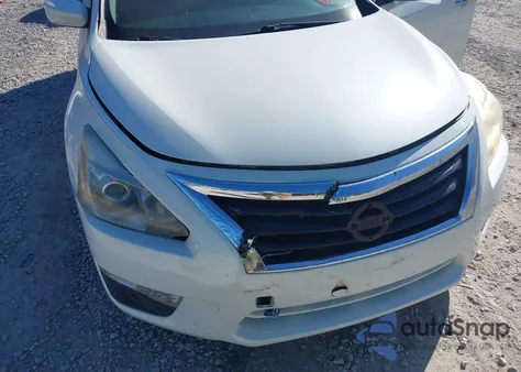 2015 Nissan Altima 2.5/2.5 S/2.5 Sl/2.5 Sv из США, поврежденный, VIN 1N4AL3AP7FN303450